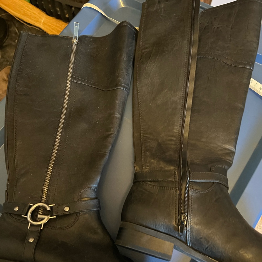 Black size 8 M wide calf GBG boots